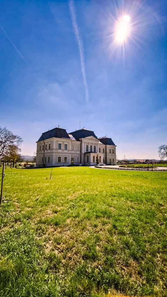Banffy Castle