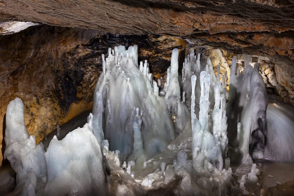 Gletscher in der Scarisoara-Höhle Gletscher in der Scarisoara-Höhle