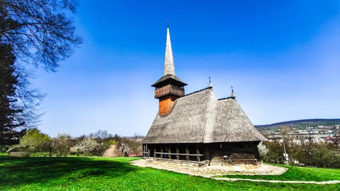 Typische Holzkirche aus Maramures Typische Holzkirche aus Maramures