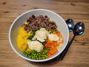 Boeuf Salat Rezept_Zutaten mischen_rumänische Spezialität